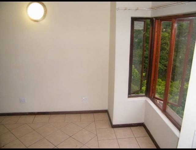 2 BEDROOM APARTMENT FOR SALE IN MONTANA TUINE